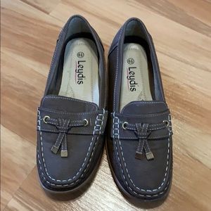 Women’s slip on shoes